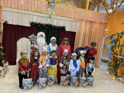 Новогодний утренник.